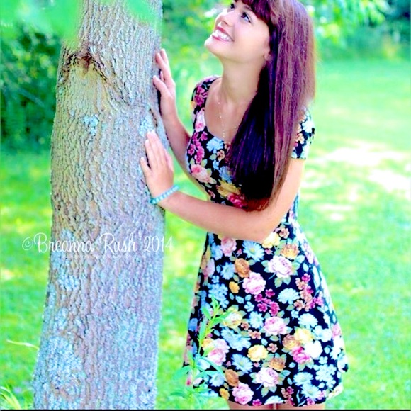 Floral dress - Picture 1 of 4